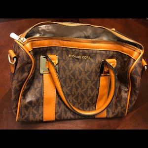 *MICHAEL KORS* Handbag